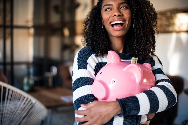 5 Ways Students Can Save Money in College